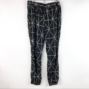 Old Navy Loose Black Diamond Rayon Ankle Pants
